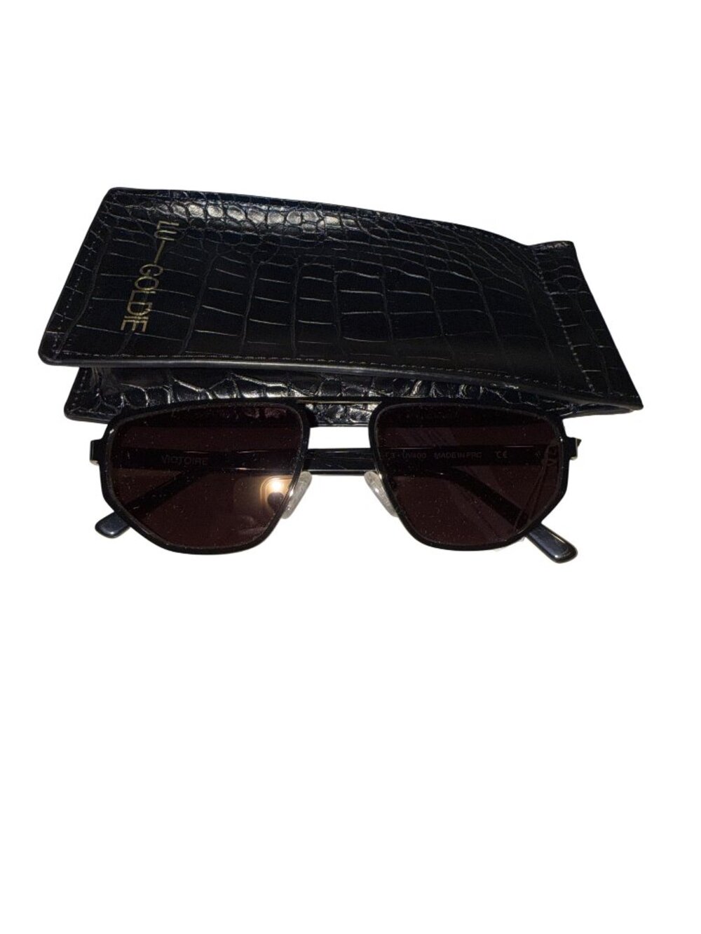 NWT Lu Goldie Victoire Black Aviator Sunglasses